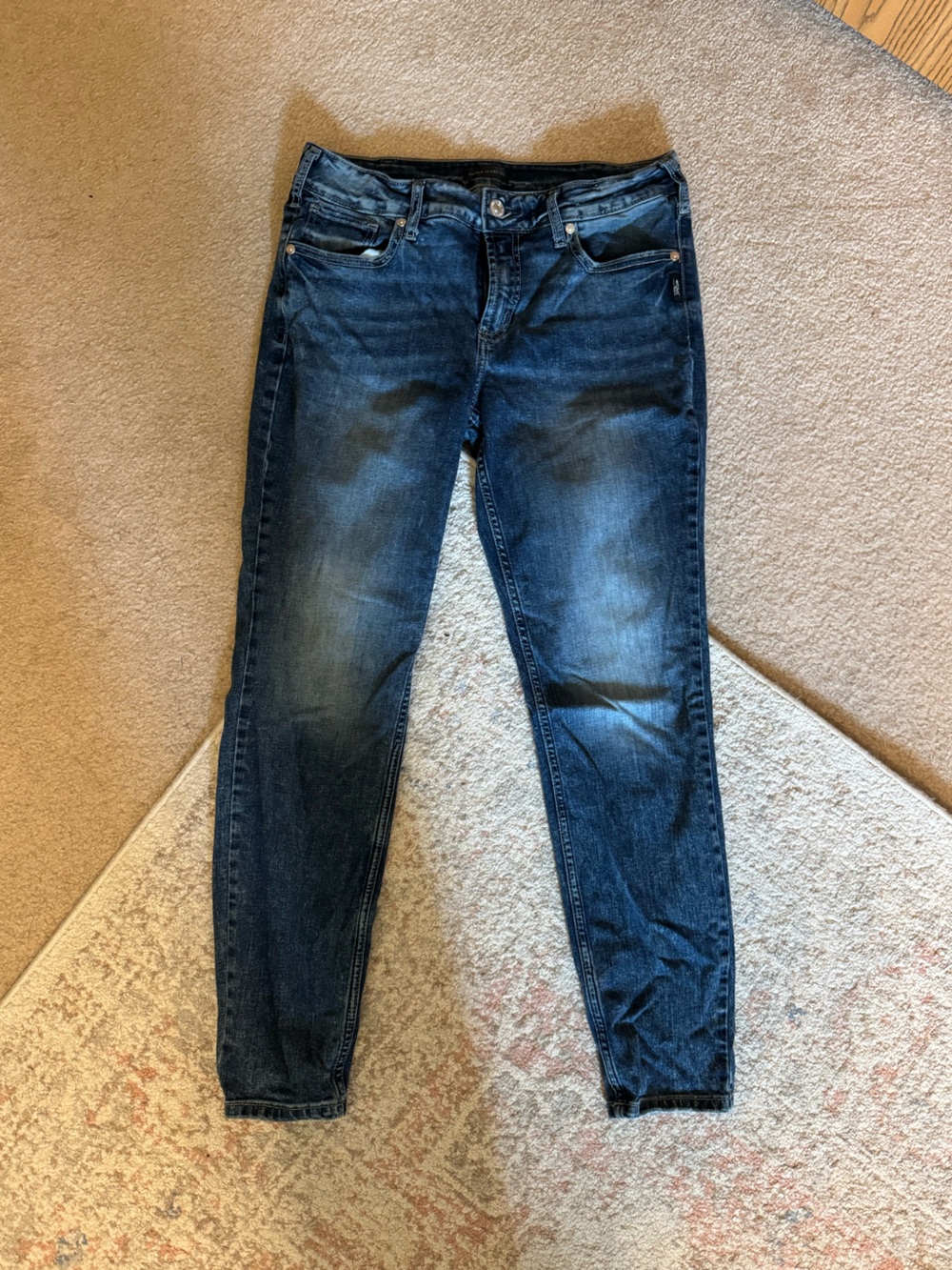 Silver Jeans Women’s Suki Skinny Dark Blue Denim 33x29